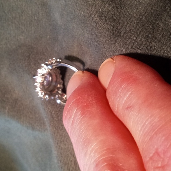 Brilliant crystal ring size 8 - Picture 2 of 2